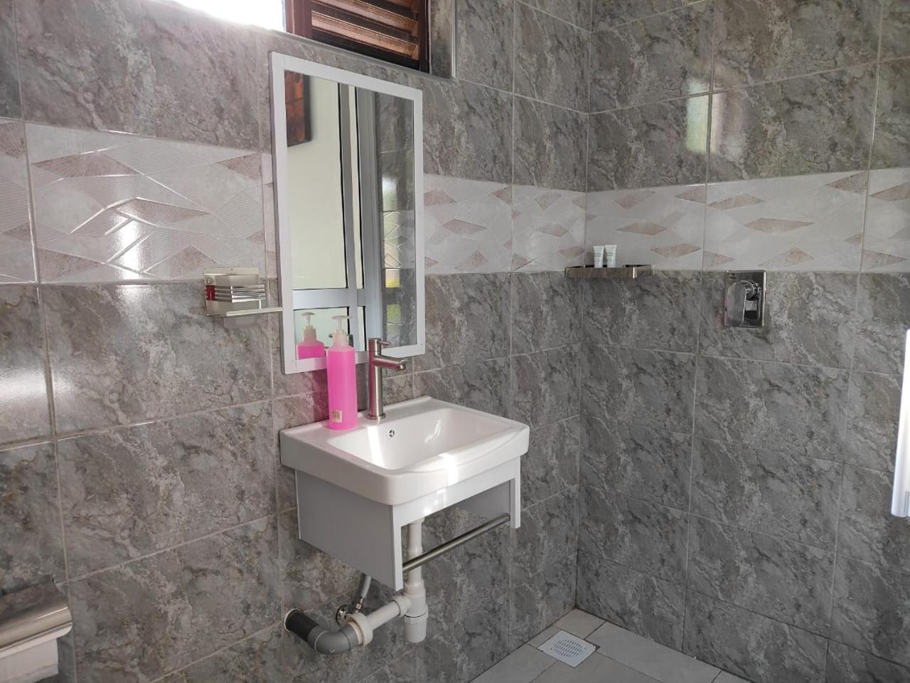Milimani Drive Livings Apartamento Kisumu Exterior foto